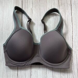 WACOAL
Women's Contrast Trim Contour Sport Bra 853302